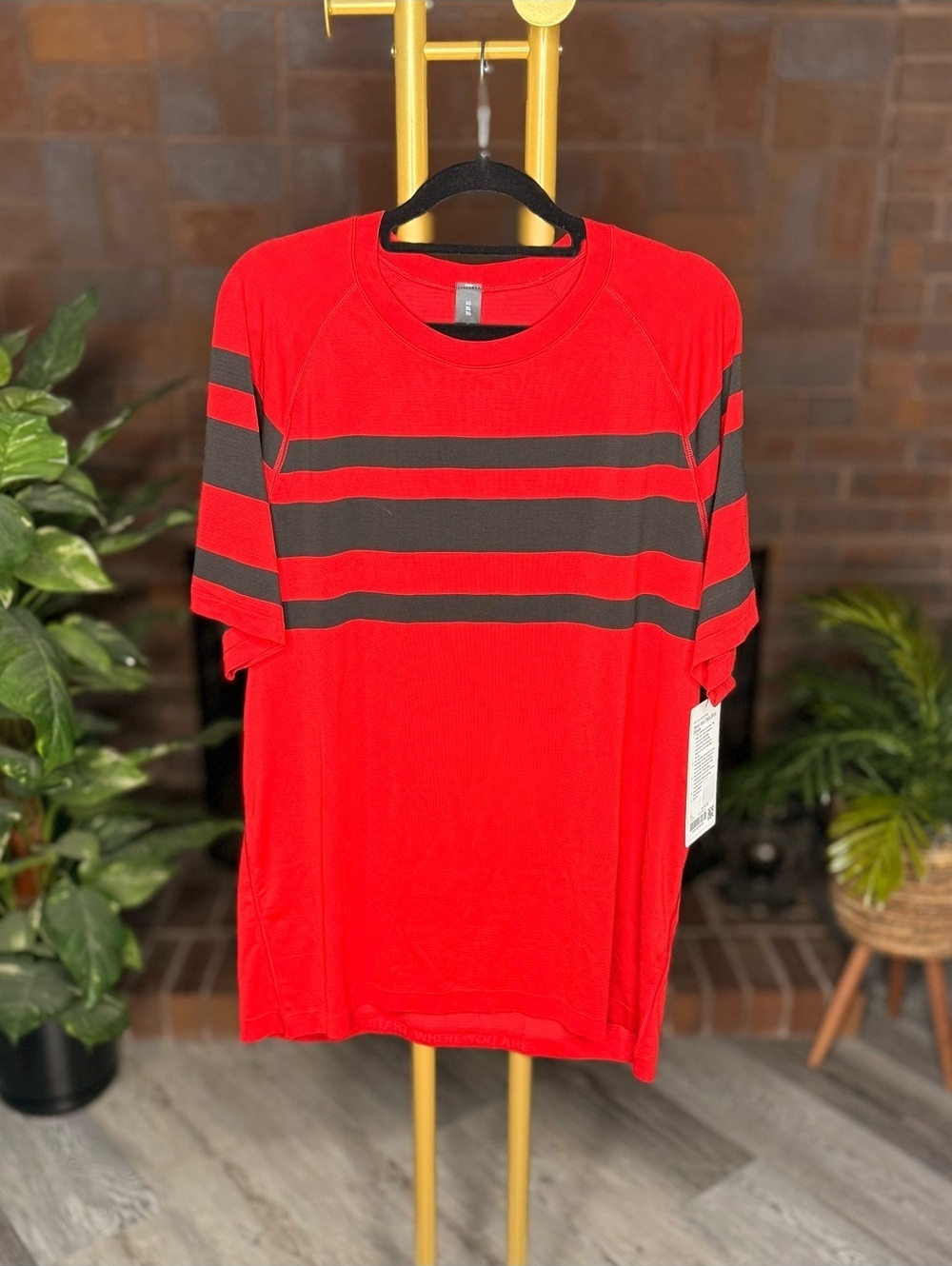 Lululemon Metal Vent Tech Short Sleeve League Stripe Oxford Red Black XL NWT